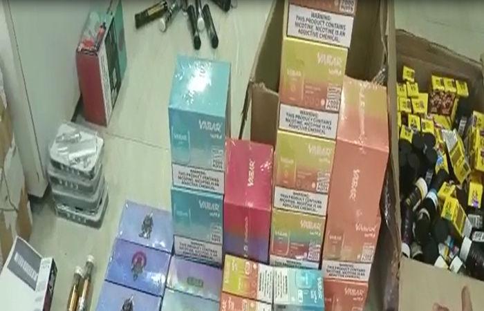 અમદાવાદ: સેટેલાઈટમાં ઈ-સિગારેટ વેચતી દુકાનમાં PCBની રેડ, 2.51 લાખનો મુદ્દામાલ જપ્ત
