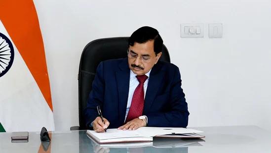 કુલ 7 ફેઝમાં યોજાશે 5 રાજ્યોની વિધાનસભા ચૂંટણી, 3 રાજ્યોમાં એક જ તબક્કાનું મતદાનઃ CEC