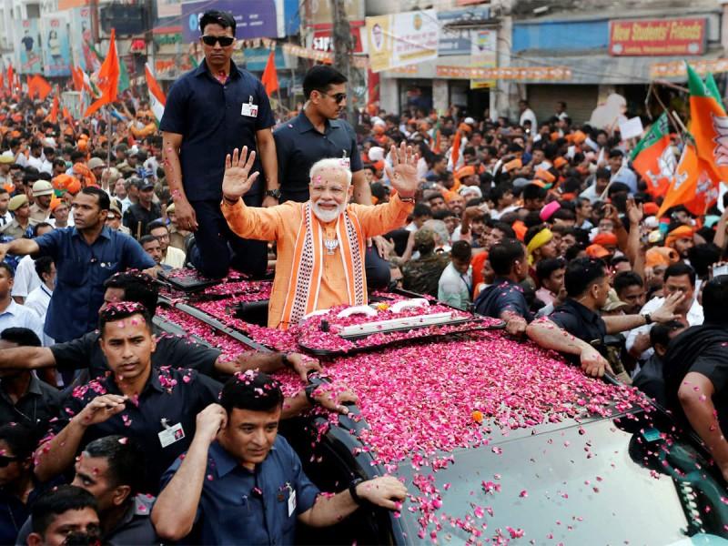 ગુજરાતમાં મોદી:​​​​​​​વડાપ્રધાન નરેન્દ્ર મોદીના અમદાવાદ અને ગાંધીનગરમાં બે રોડ શો, 12મીએ મોદી-શાહ સાથે રોડ શો કરી શકે છે