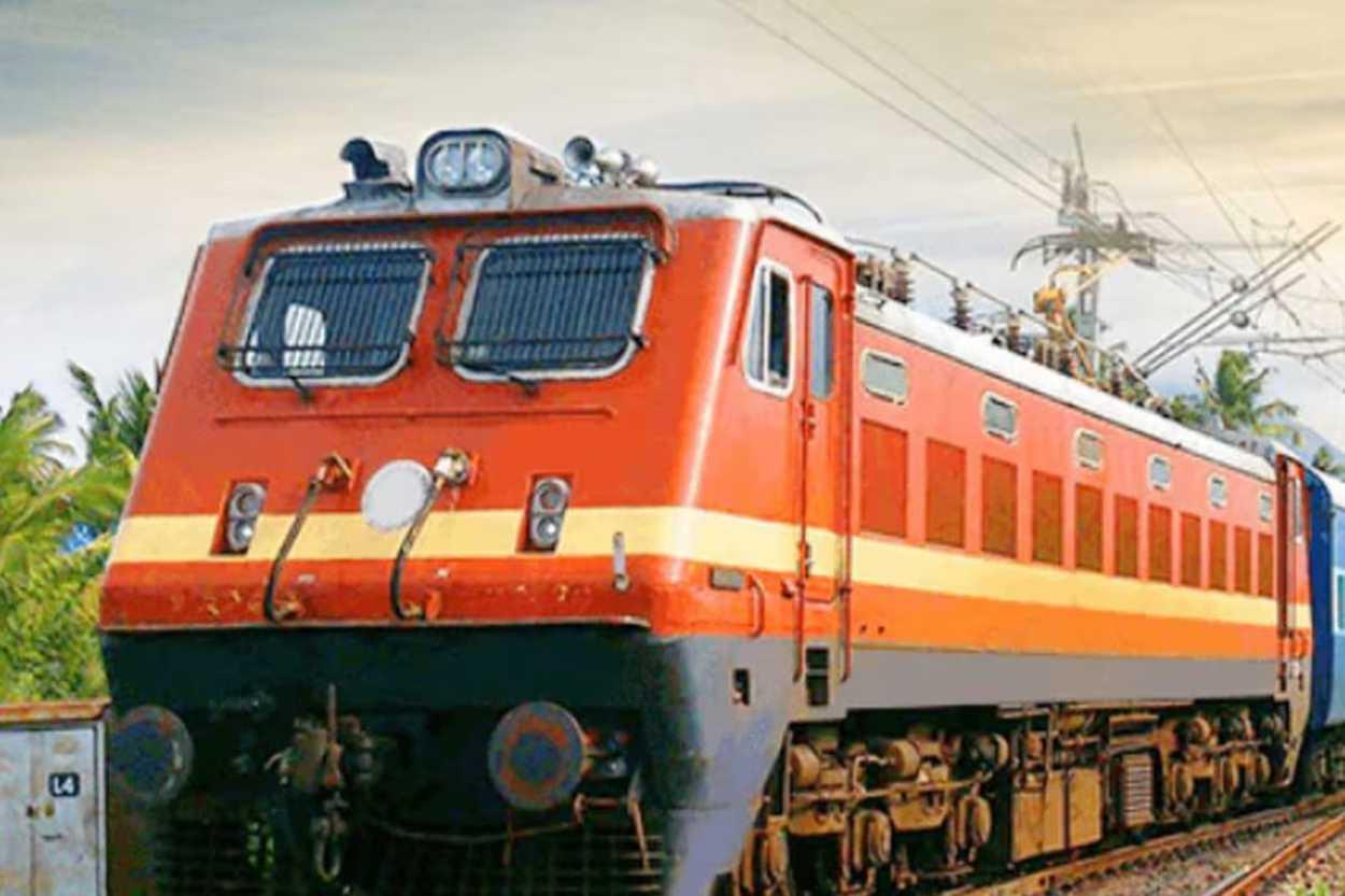 અમદાવાદના મુસાફરો માટે સારા સમાચાર, પશ્ચિમ રેલવે દ્વારા ચાર જોડી સ્પેશિયલ ટ્રેનની ટ્રિપ્સ લંબાવવામાં આવી